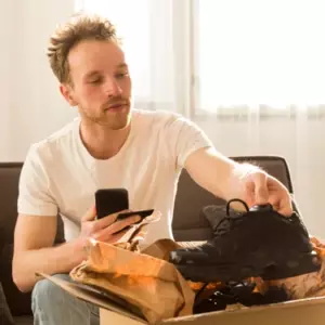 Fire år efter min mand forsvandt, bragte en hund mig den jakke, han havde på den dag, han forsvandt
