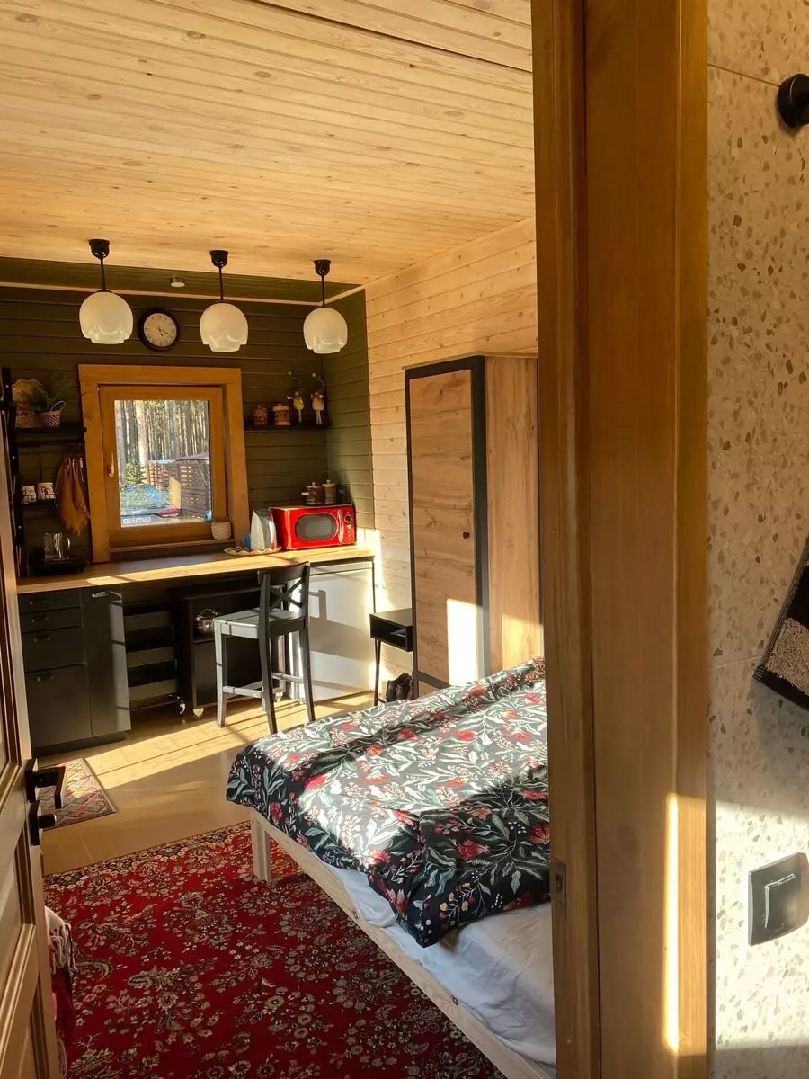 Min mand og jeg byggede et lille, men efter vores mening et hyggeligt hus på 18 m². Vi har brug for din vurdering