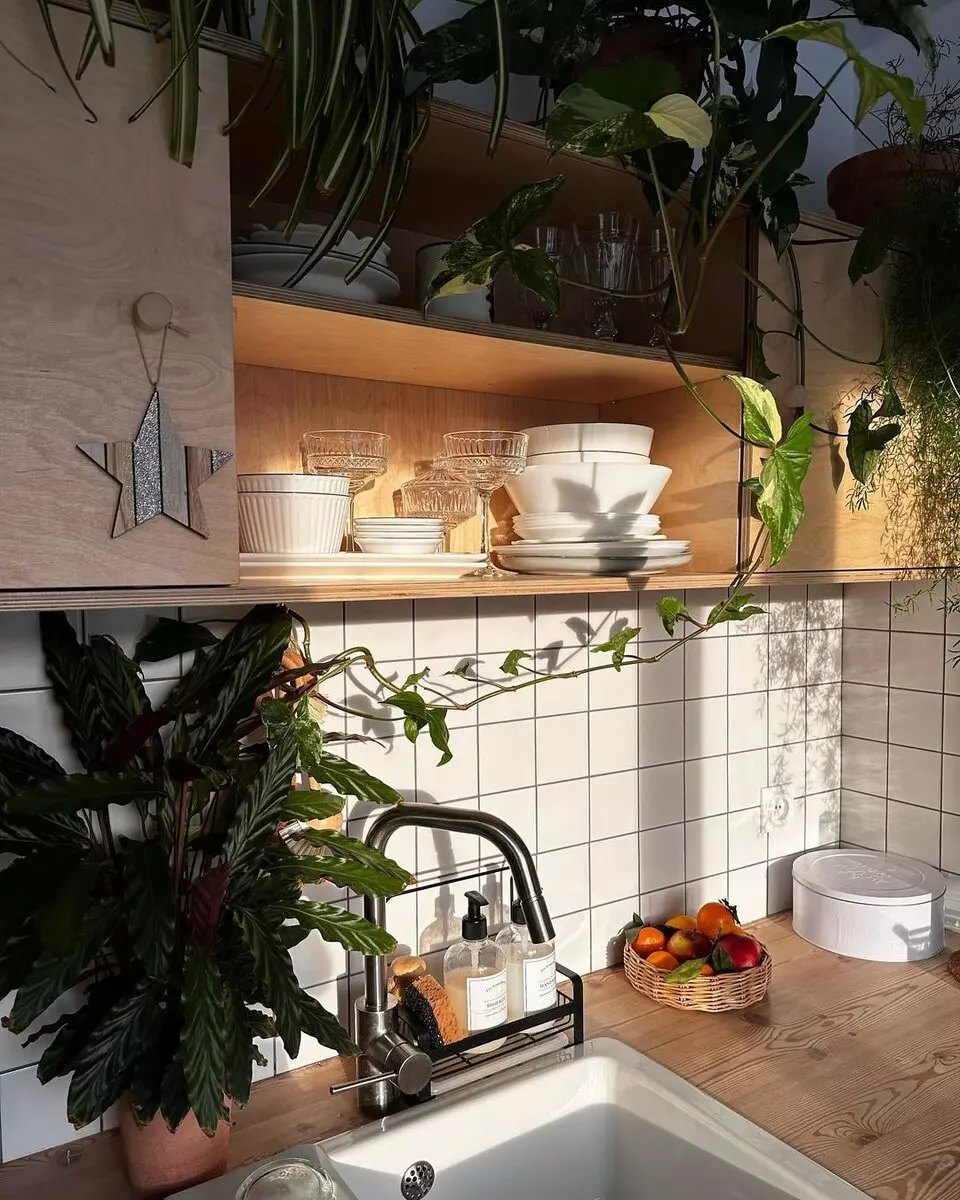 Dette er en af de bedste Khrusjtjov-bygninger, jeg har set. Helt ærligt! Se på de renoveringer, familien har lavet