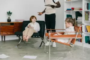 Mine stedbørn respekterede mig ikke, da deres biomor dukkede op igen - de kaldte mig grædende og undskyldende, efter at jeg lærte dem en lektion