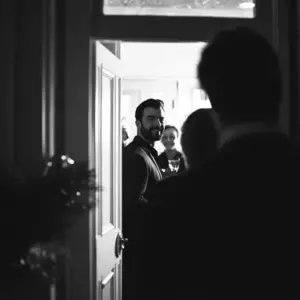 Min bedste ven og jeg indgik en pagt om at blive gift inden 40, og 10 år senere dukkede han op uopfordret til mit bryllup - Dagens historie