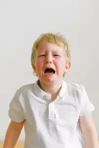 Mine forældre forlod mig og mine yngre søskende, da jeg var 15 - år senere bankede de på min dør smilende