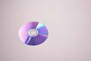 Jeg fandt en disk i min mands skab - da jeg så dens indhold, ringede jeg til politiet