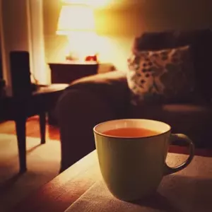Jeg blev mistænksom over for min mand efter fødslen - så så jeg ved et uheld hvorfor på babyalarmen