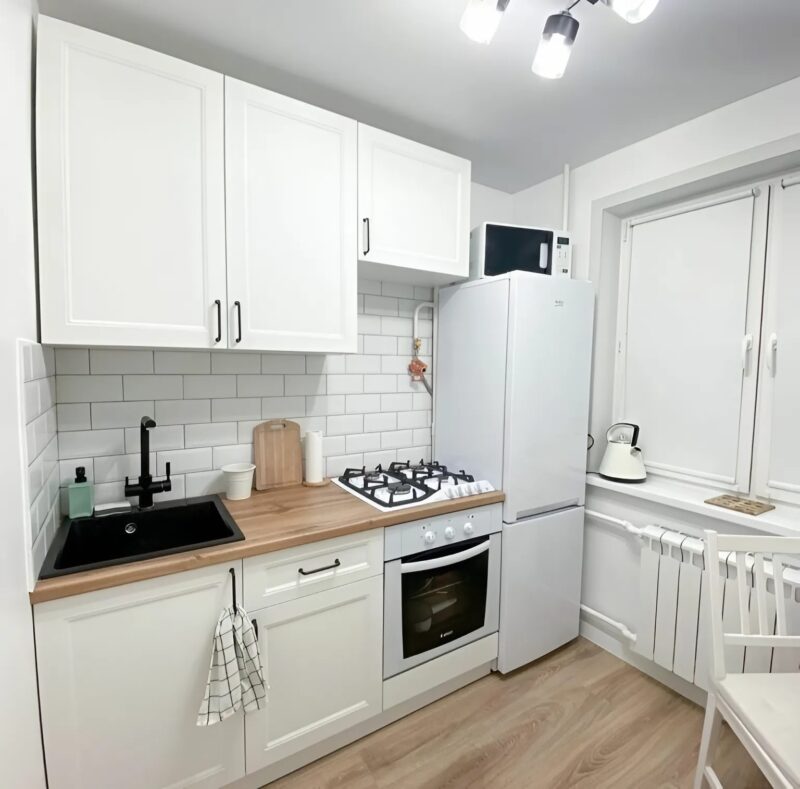 Utrolig makeover!" Et lille køkken på 5 m² bliver enhver kvindes drømmerum