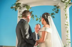 Jeg stak af på min nye mand til vores bryllupsreception efter hvad han gjorde