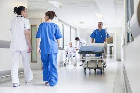 Kone i vegetativ tilstand i et halvt år efter ulykke i Texas, mand underskriver stille og roligt ordre om at stoppe livsstøttende behandling. Mindre end 24 timer senere sker der noget, der chokerer hele hospitalet.