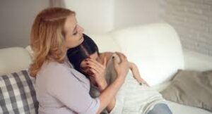 Jeg låste min steddatter inde på den frosne altan, fordi hun havde knust et glas. Timer senere fandt min svigerinde hende, lilla og med næsten ingen vejrtrækning.